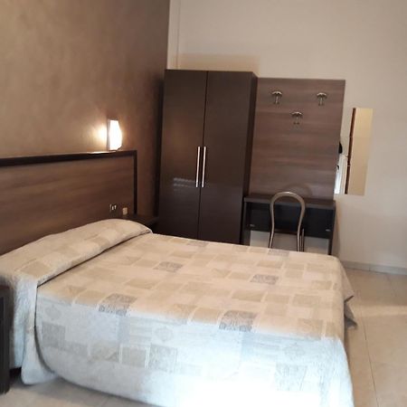 Hotel Salus Milano Exterior foto